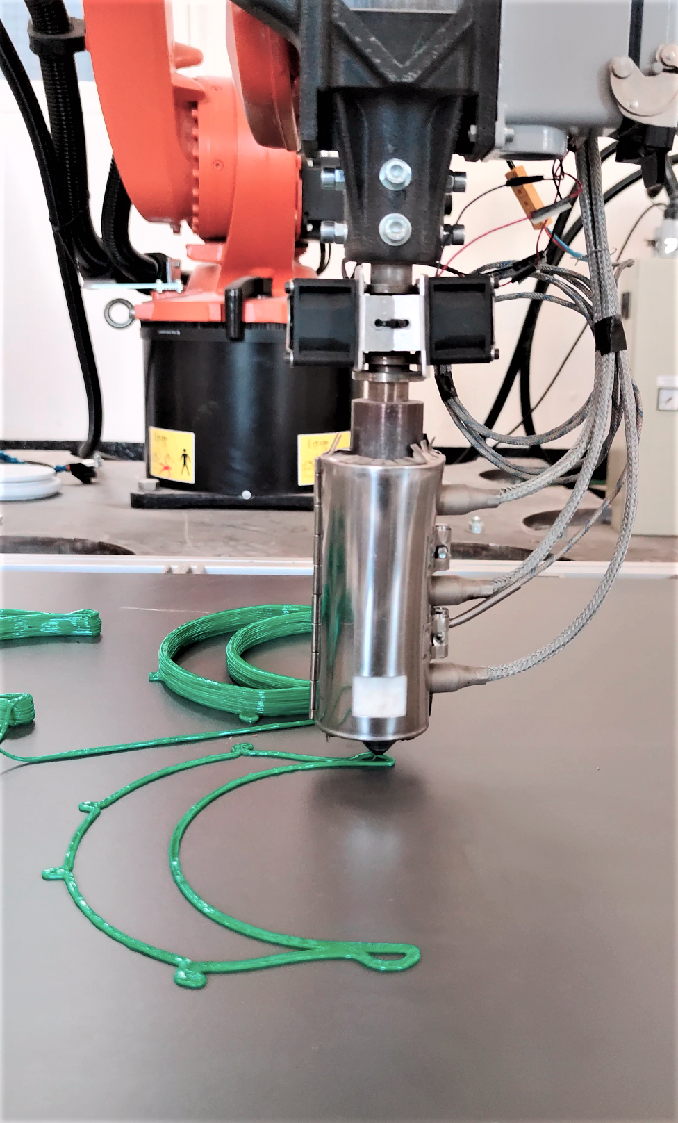 KUKA robots print protective equipment Source Caracol AM 2